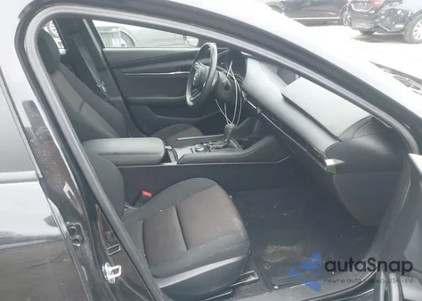 2022 Mazda Mazda3 2.0 from USA, damaged, VIN 3MZBPAA72NM307368